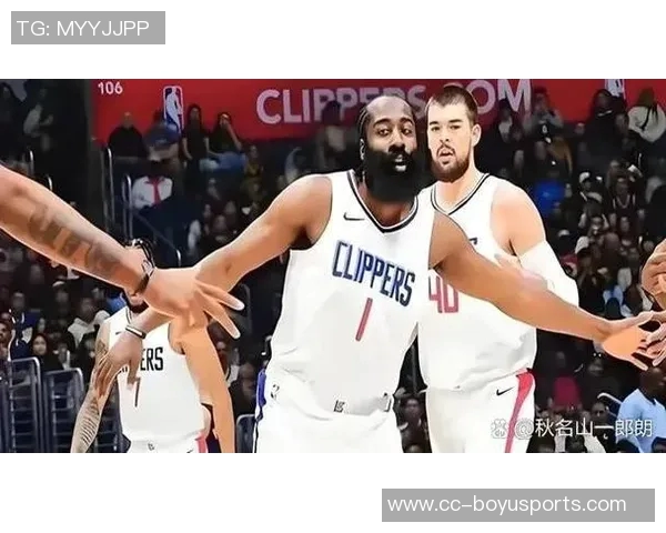 快船首发阵容揭晓哈登博格丹莱昂纳德小琼斯与祖巴茨联手对阵龙狮 快船首发阵容揭晓哈登博格丹莱昂纳德小琼斯与祖巴茨联手对阵龙狮