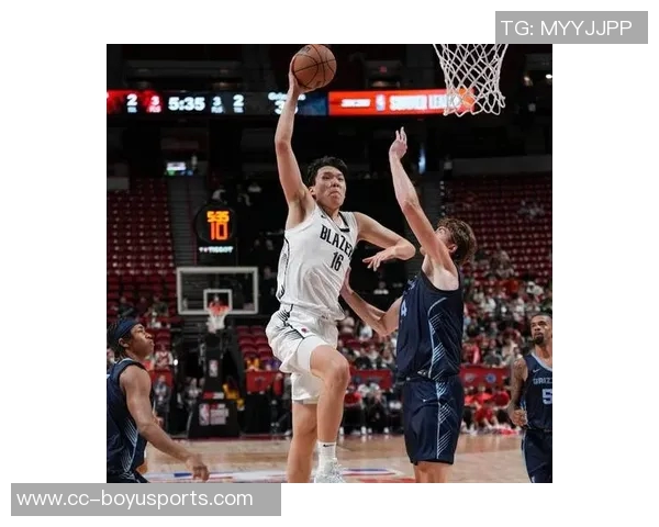 杨瀚森三分球初投命中后勇敢出手但命中率仍需提升