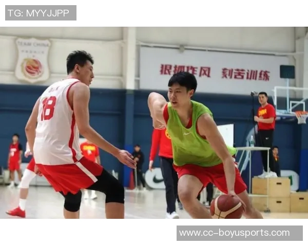 阿门期待与KD默契配合申京吸引力助力球队轻松得分 阿门期待与KD默契配合申京吸引力助力球队轻松得分