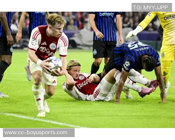 小图拉姆称米兰与皇马并肩成为欧洲反击最强球队之一 小图拉姆称米兰与皇马并肩成为欧洲反击最强球队之一